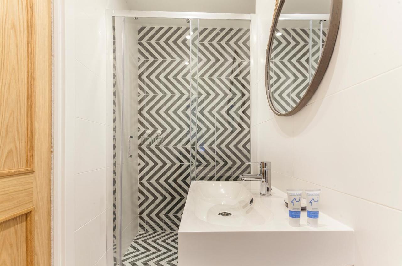 Apartmán Rio Plaza En Madrid Exteriér fotografie